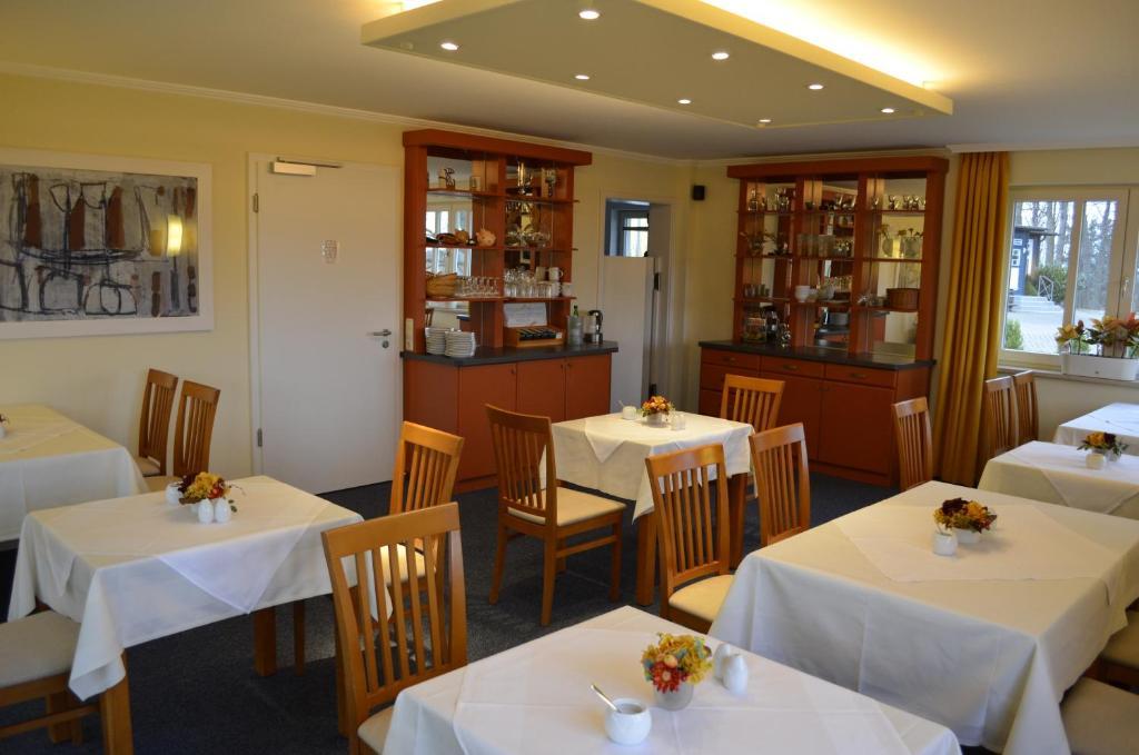 Hotel Pension Bellevue Bad Doberan Esterno foto